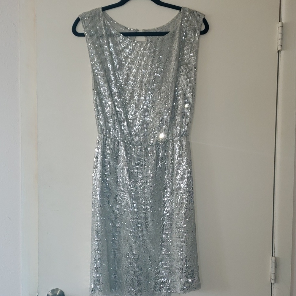 Alice + Olivia Silver Sequin shift Dress